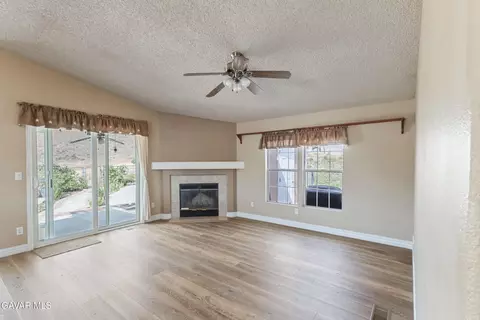 Living - 33105 Santiago Rd #SPC 149, Acton, CA 93510 photo 2 of 4