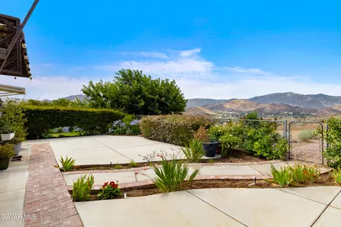 Exterior - 33105 Santiago Rd #SPC 149, Acton, CA 93510 photo 2 of 6