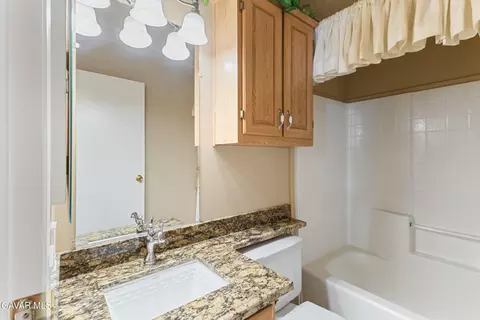 Bath - 33105 Santiago Rd #SPC 149, Acton, CA 93510 photo 1 of 4