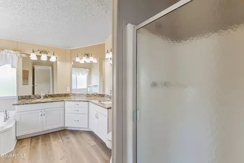 Bath - 33105 Santiago Rd #SPC 149, Acton, CA 93510 photo 2 of 4