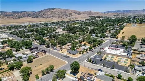 301 W C St, Tehachapi, CA 93561 photo 14