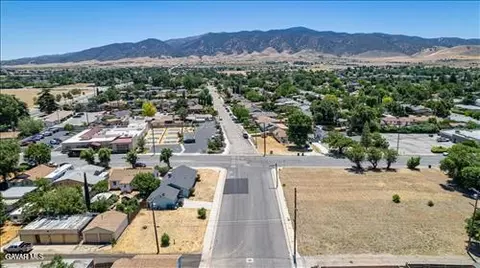 301 W C St, Tehachapi, CA 93561 photo 11