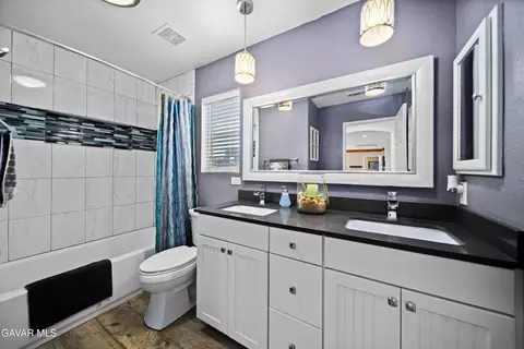 Bath - 37331 57th St E, Palmdale, CA 93552 photo 1 of 4