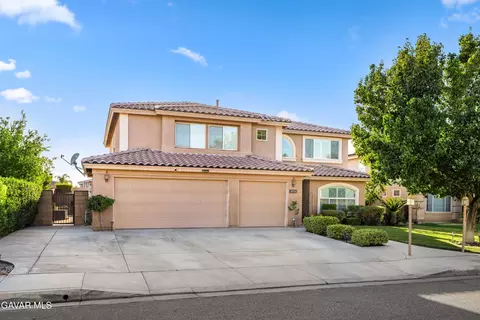 Exterior - 37331 57th St E, Palmdale, CA 93552 photo 2 of 7