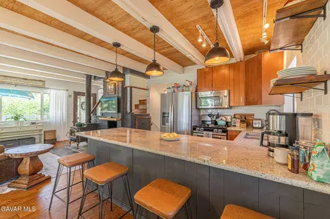 Kitchen - 26780 Deertrail Dr, Tehachapi, CA 93561 photo 1 of 4