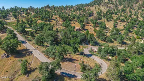 View/Area - 26780 Deertrail Dr, Tehachapi, CA 93561 photo 1 of 4