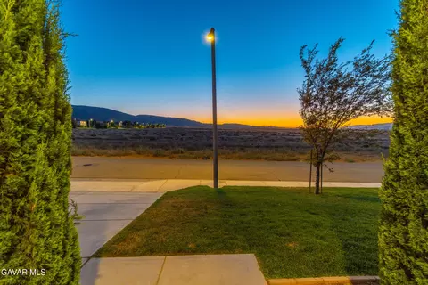 42432 72nd St W, Lancaster, CA 93536 photo 42