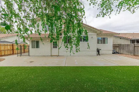 Exterior - 43661 Bravo Ln, Lancaster, CA 93535 photo 4 of 4