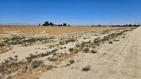65 Th St East Vicinity Ave H6, Lancaster, CA 93535 photo 8