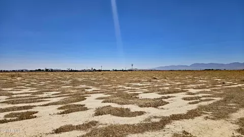 Vicinity 62nd St East & Ave H6, Lancaster, CA 93535 photo 5