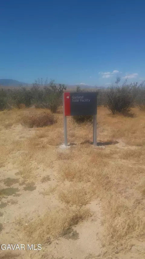 205 Th St West And Gaskell Rd, Rosamond, CA 93560 photo 3