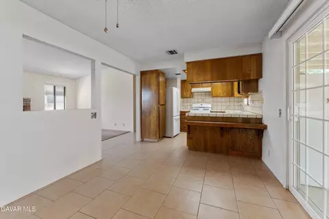 Other - 637 Ave J 9 E, Lancaster, CA 93535 photo 3 of 5