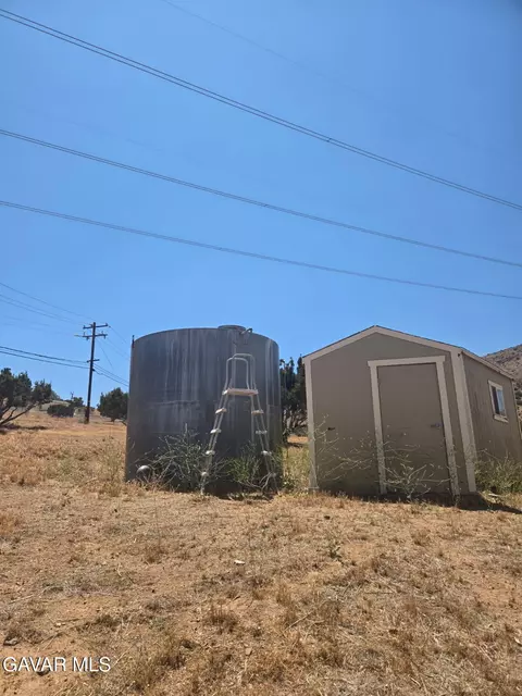 809 Berncastle Rd, Acton, CA 93510 photo 10