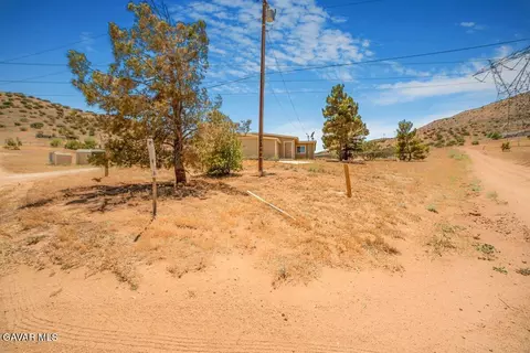 809 Berncastle Rd, Acton, CA 93510 photo 7