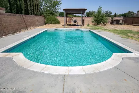 Exterior - 44858 Laszlo St, Lancaster, CA 93534 photo 6 of 6