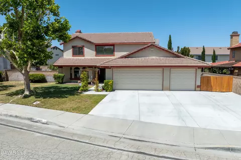 Exterior - 44125 Dusty Rd, Lancaster, CA 93536 photo 6 of 7