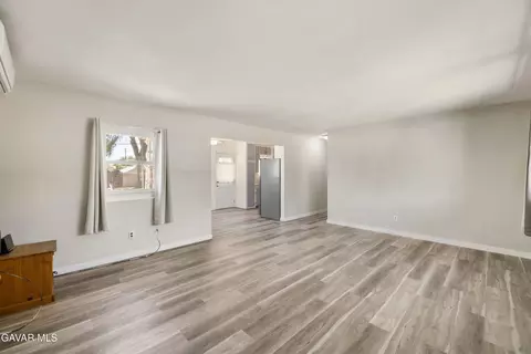 Living - 1022 Lancaster Blvd E, Lancaster, CA 93535 photo 2 of 3