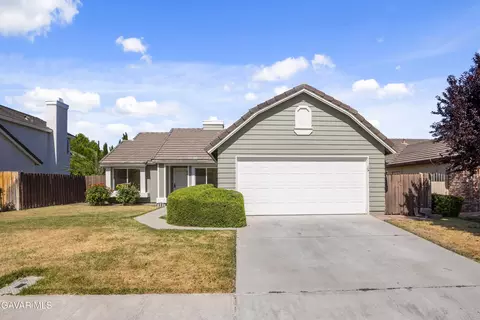 44215 32nd St W, Lancaster, CA 93536