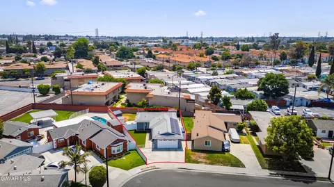 6838 Severn Dr, Paramount, CA 90723 photo 3