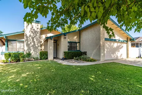 37229 Dalzell St, Palmdale, CA 93550