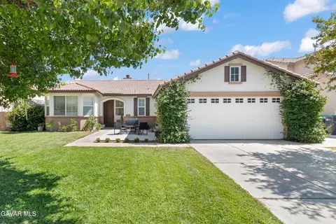 1232 W Avenue H6, Lancaster, CA 93534