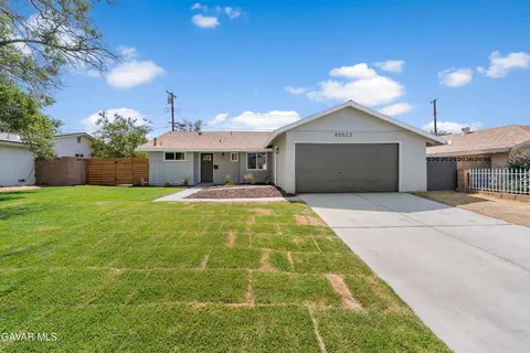 45523 Andale Ave, Lancaster, CA 93535