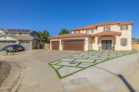 Exterior - 4302 Olivera Pl, Lancaster, CA 93536 photo 4 of 16