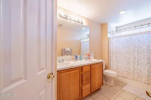 Bath - 4302 Olivera Pl, Lancaster, CA 93536 photo 3 of 3