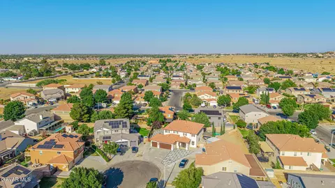 View/Area - 4302 Olivera Pl, Lancaster, CA 93536 photo 1 of 9