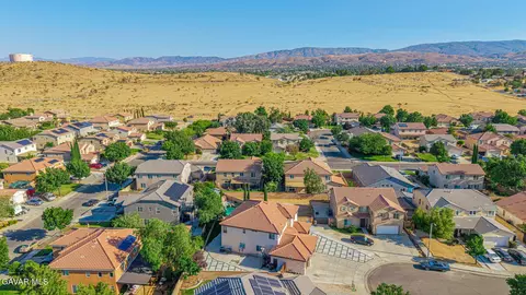 View/Area - 4302 Olivera Pl, Lancaster, CA 93536 photo 4 of 9