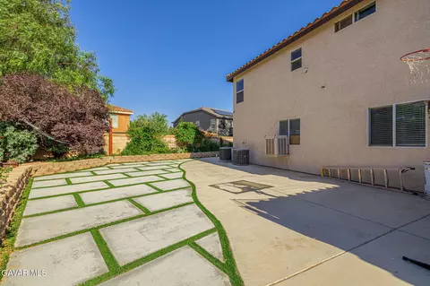 Exterior - 4302 Olivera Pl, Lancaster, CA 93536 photo 12 of 16