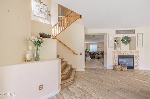 Entry Way - 4302 Olivera Pl, Lancaster, CA 93536 photo 3 of 3