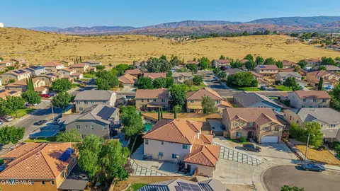 View/Area - 4302 Olivera Pl, Lancaster, CA 93536 photo 8 of 9