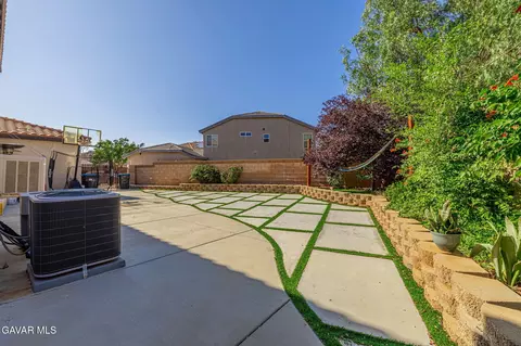 Exterior - 4302 Olivera Pl, Lancaster, CA 93536 photo 11 of 16