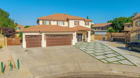 Exterior - 4302 Olivera Pl, Lancaster, CA 93536 photo 14 of 16