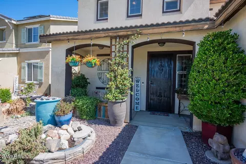 Exterior - 3455 Pine Mist Ct, Rosamond, CA 93560 photo 5 of 6