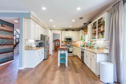 Kitchen - 3455 Pine Mist Ct, Rosamond, CA 93560 photo 5 of 5