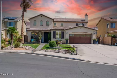 Exterior - 3455 Pine Mist Ct, Rosamond, CA 93560 photo 3 of 6
