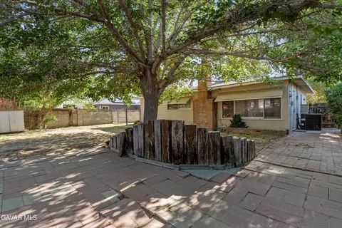 Exterior - 44119 Fig Ave, Lancaster, CA 93534 photo 4 of 4
