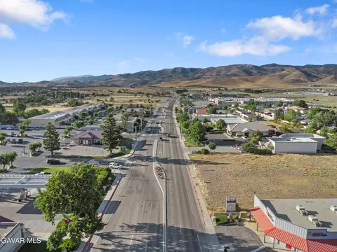 770 Tucker Rd, Tehachapi, CA 93561 photo 8