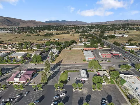 770 Tucker Rd, Tehachapi, CA 93561 photo 10