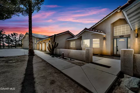 Exterior - 8433 Prospect St, Mojave, CA 93501 photo 1 of 7