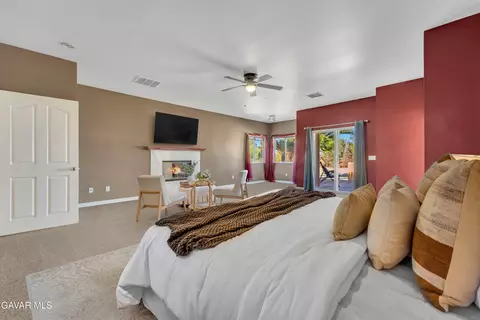 Bedroom - 8433 Prospect St, Mojave, CA 93501 photo 1 of 7