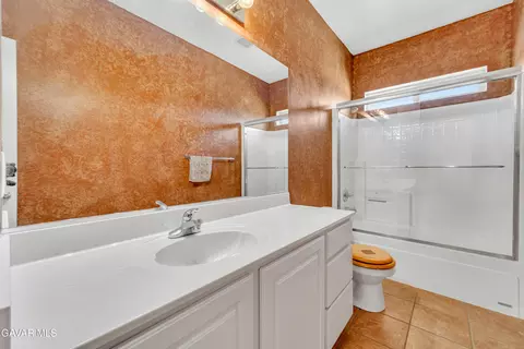 Bath - 8433 Prospect St, Mojave, CA 93501 photo 3 of 3
