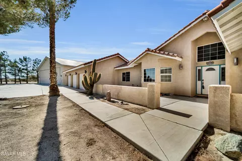 Exterior - 8433 Prospect St, Mojave, CA 93501 photo 5 of 7