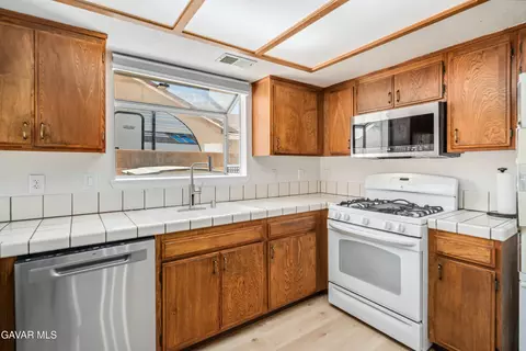3557 Ave J14 W, Lancaster, CA 93536 photo 12