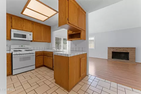 44208 Fig Ave, Lancaster, CA 93534 photo 6