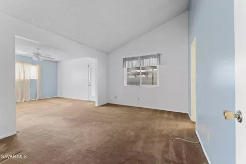 44208 Fig Ave, Lancaster, CA 93534 photo 17