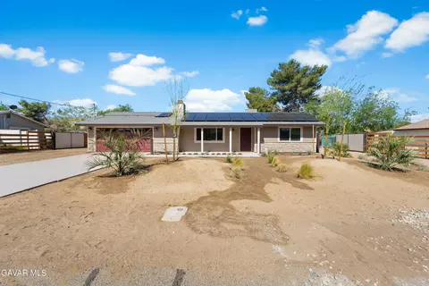 40205 167th St E, Lake Los Angeles, CA 93591 photo 2