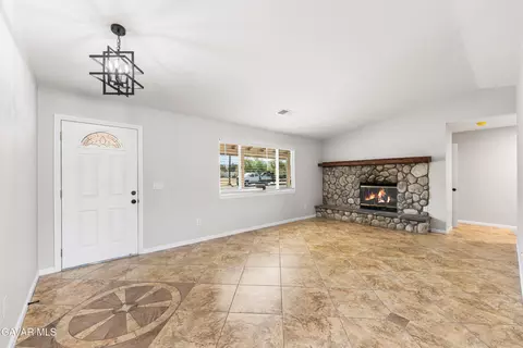 40205 167th St E, Lake Los Angeles, CA 93591 photo 5